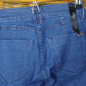 Bebe button detail jeans
